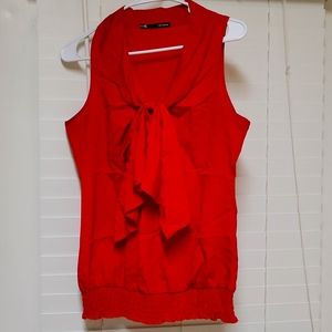 Maurice's red sleeveless bow front blouse